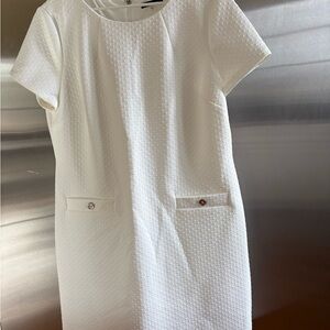 Tommy Hilfiger White Textured dress. Classic. Size 16. Flattering fit. Worn once